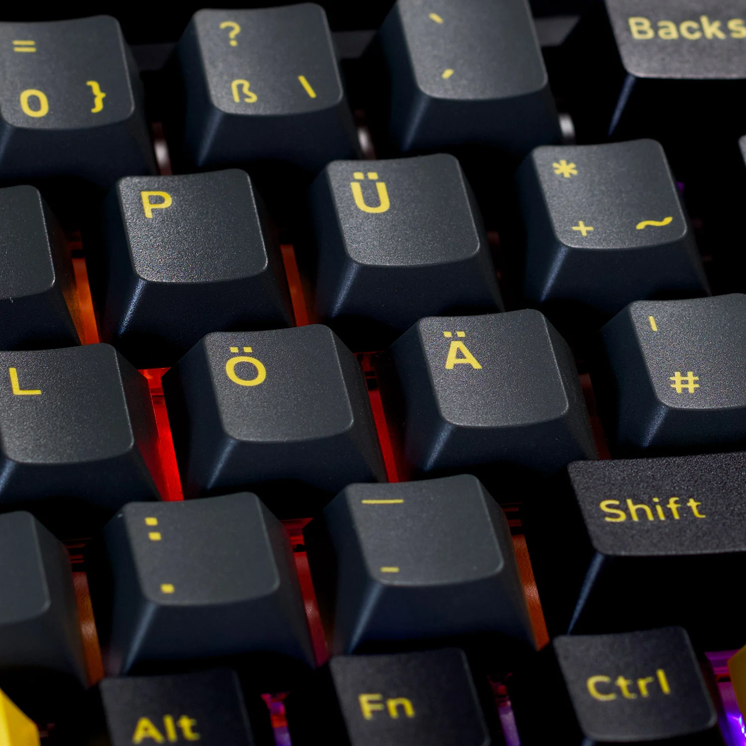 Black & Gold ISO DE Keycap Set (69-key) - Image 12