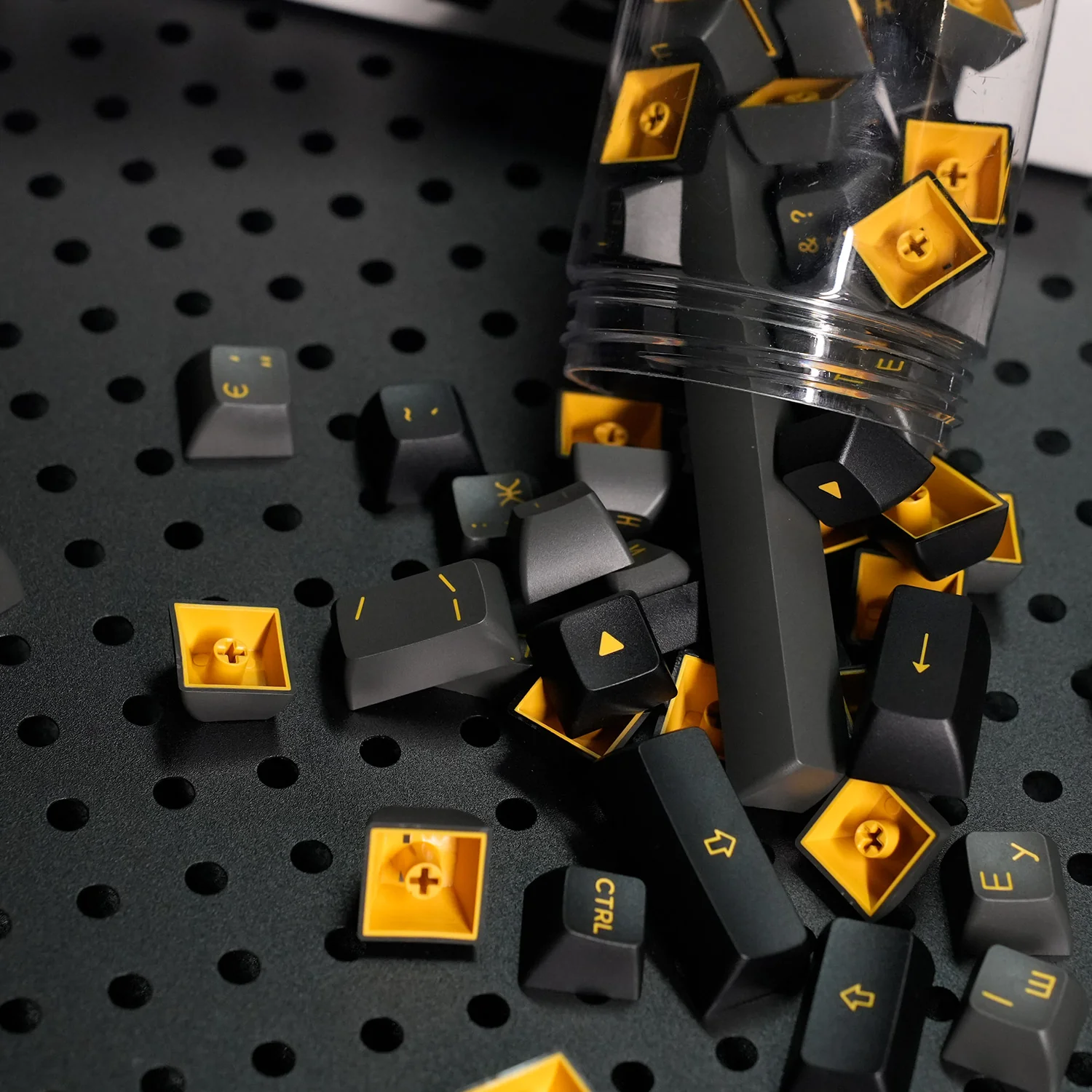 Black & Gold Cyrillic Keycap Set (68-key) - Image 7