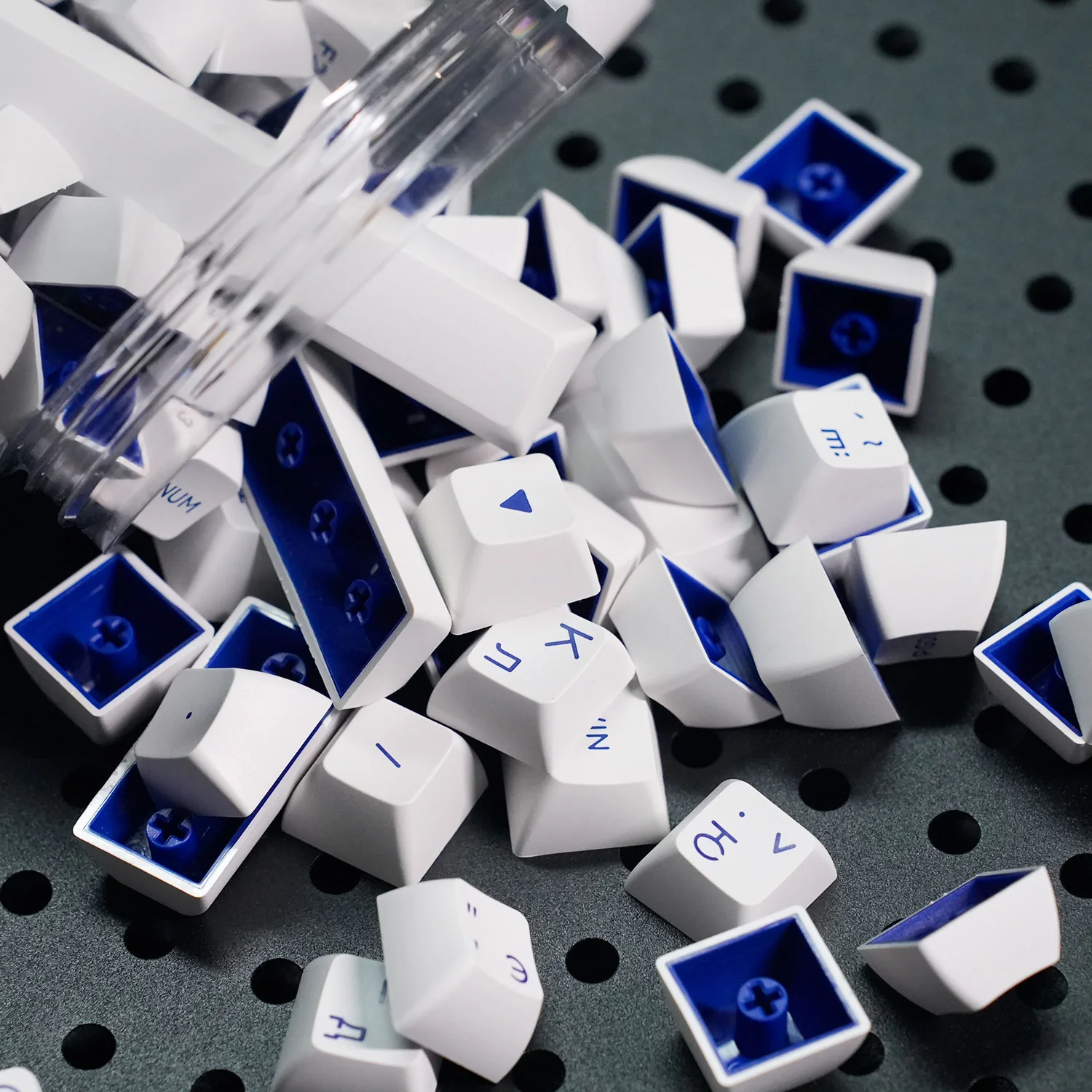 Blue on White Cyrillic Keycap Set (97-key) - Image 7