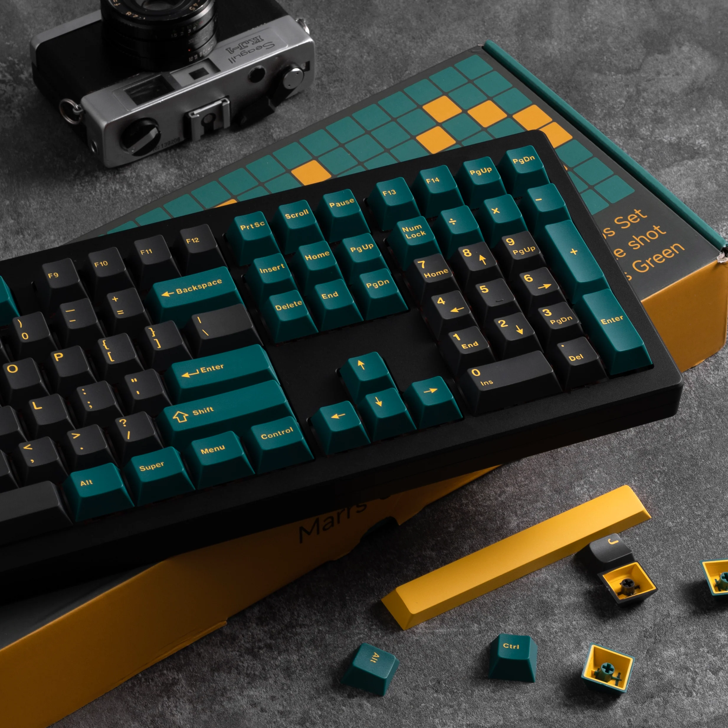 Marrs Green Keycap Set(184-key) - Image 4