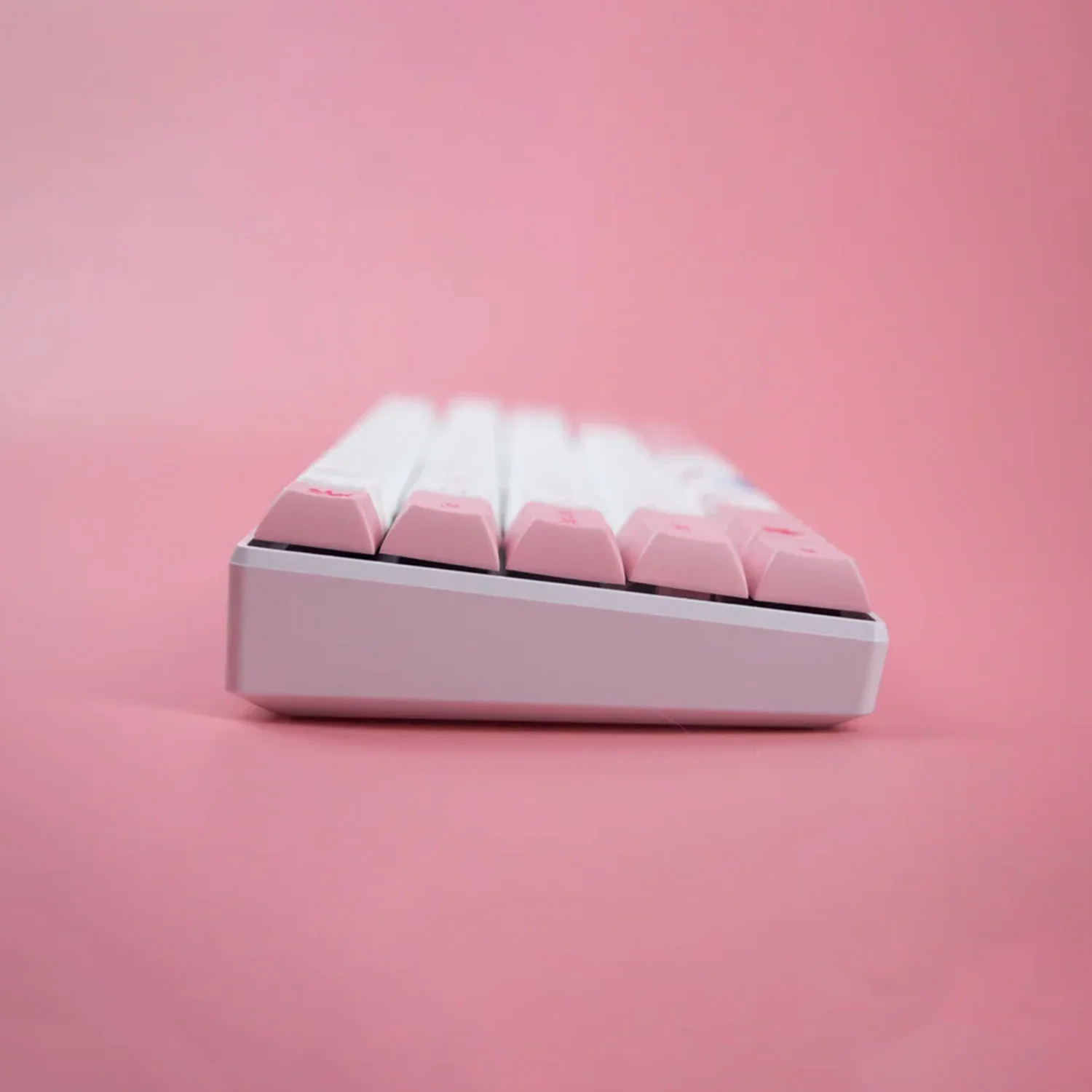 World Tour Tokyo R1 Keycap Set (114-key) - Image 4